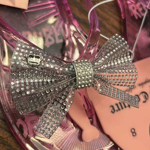 Juicy Couture “Spain” Jelly Flip Flops Pink Crystal Rhinestone Bow Sandals NEW - Picture 5 of 5
